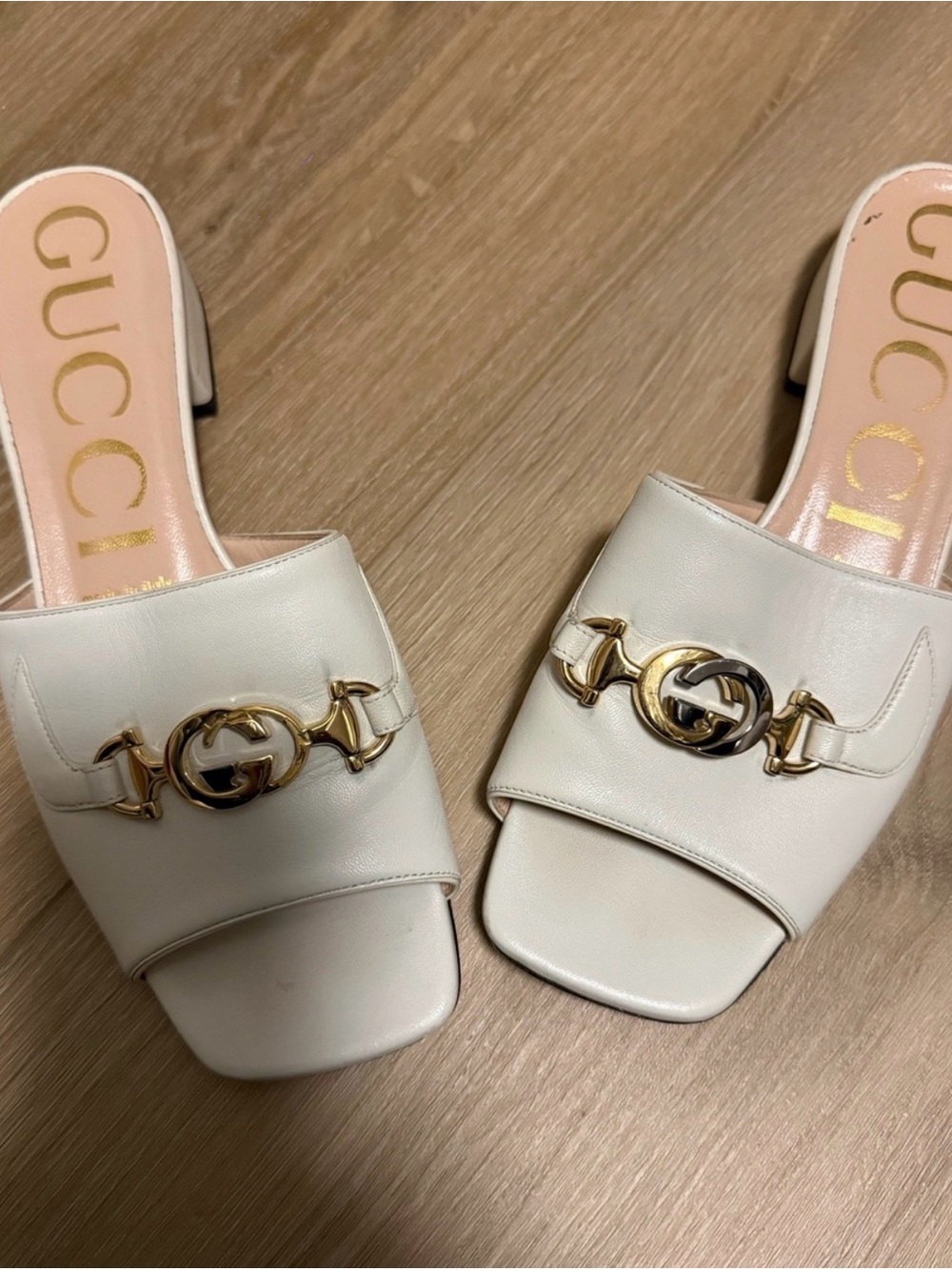 ♥️ Authentic Gucci White Leather Horsebit Slide Mules with Gold Hardware ♥️